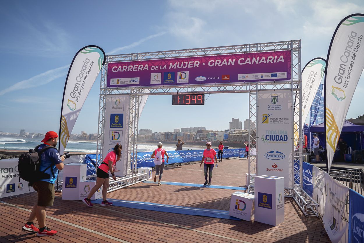 Las fotos de meta de la Carrera de la Mujer de Gran Canaria 12 12 59 15701 O