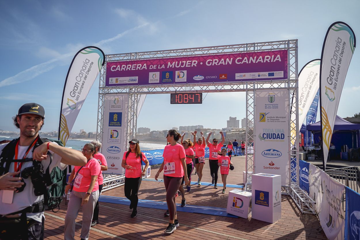 Las fotos de meta de la Carrera de la Mujer de Gran Canaria 12 07 58 15701 O