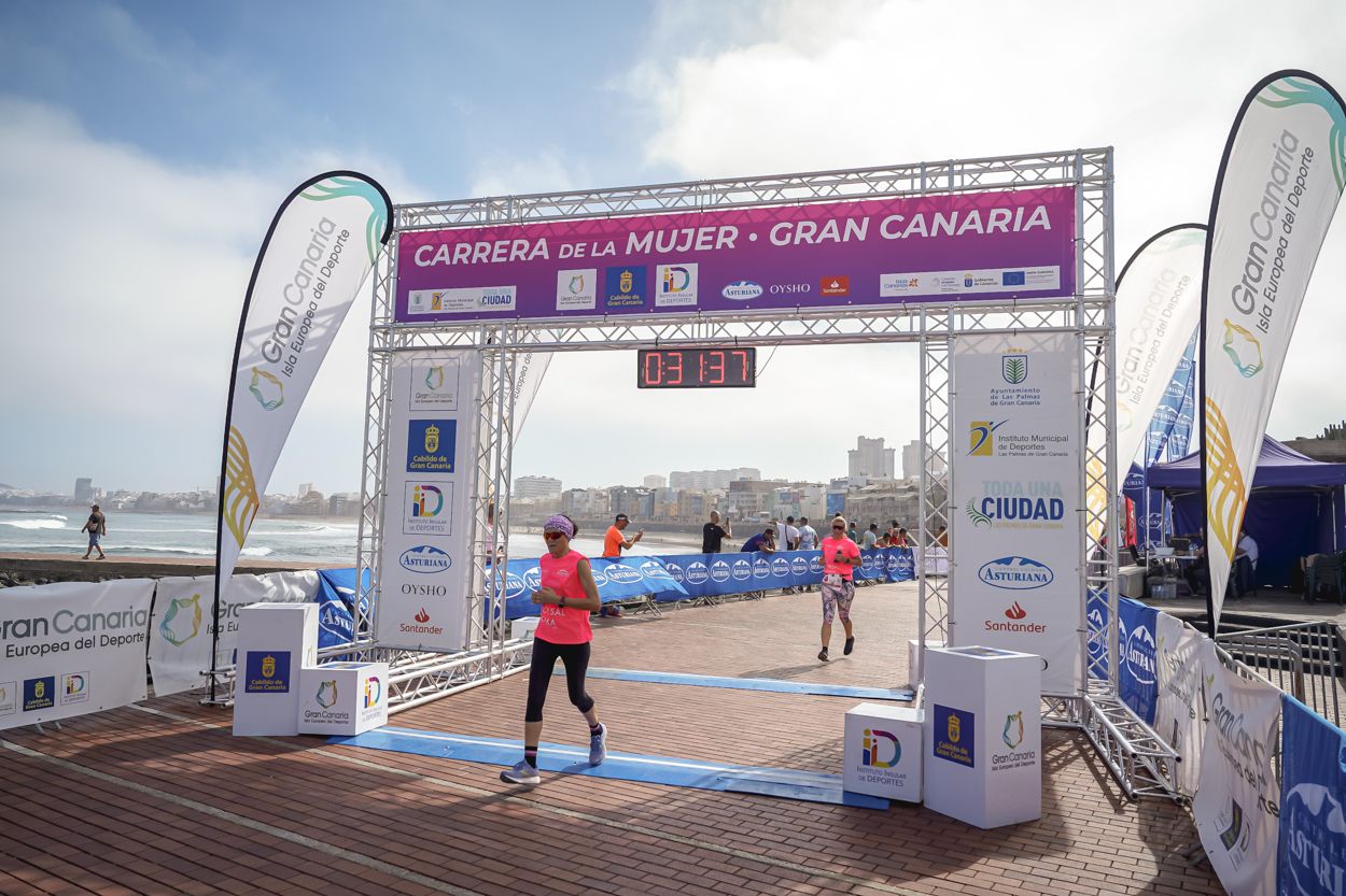 Las fotos de meta de la Carrera de la Mujer de Gran Canaria11 30 48 15701 O