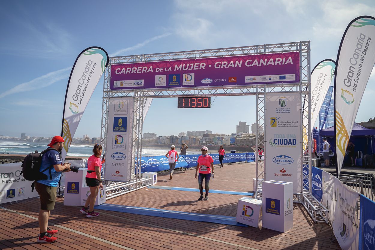 Las fotos de meta de la Carrera de la Mujer de Gran Canaria 12 13 00 15701 O