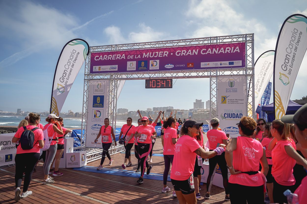 Las fotos de meta de la Carrera de la Mujer de Gran Canaria 12 02 58 15701 O