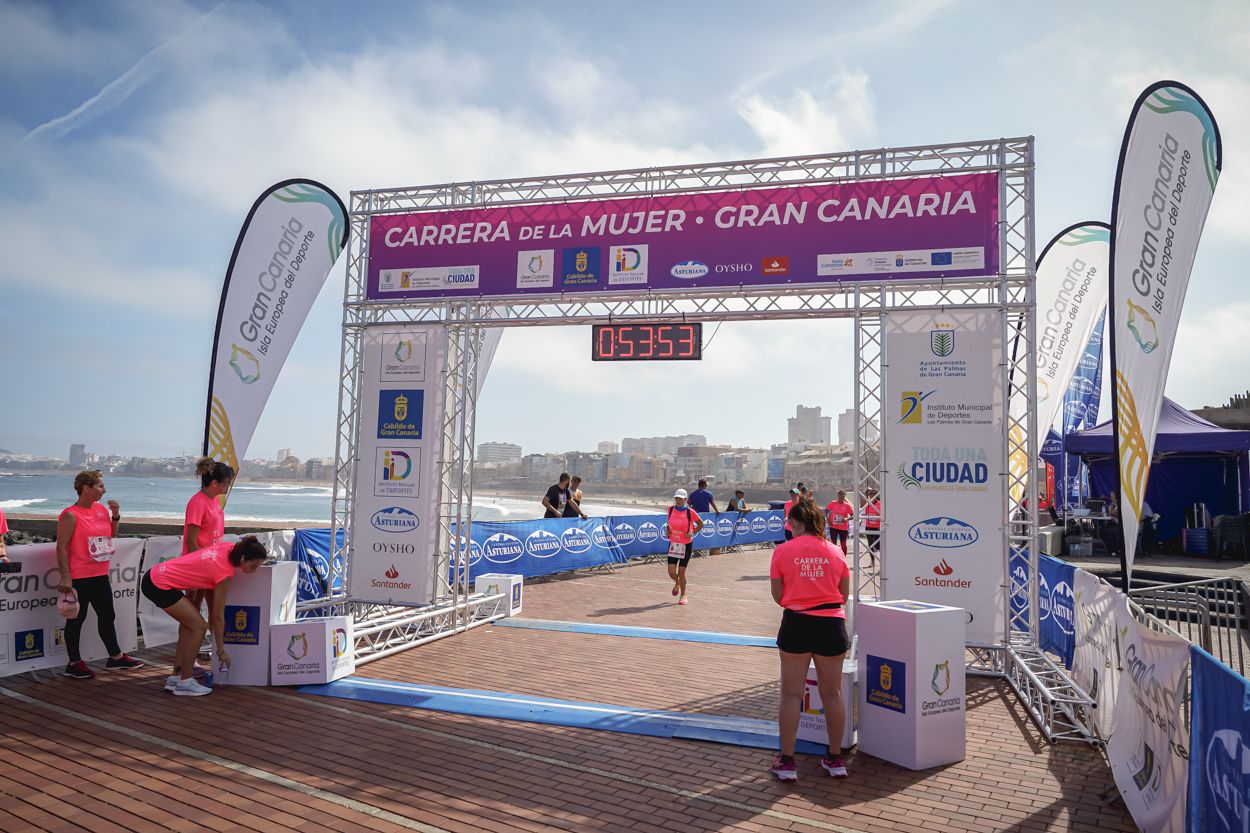 Las fotos de meta de la Carrera de la Mujer de Gran Canaria 11 53 04 15701 O