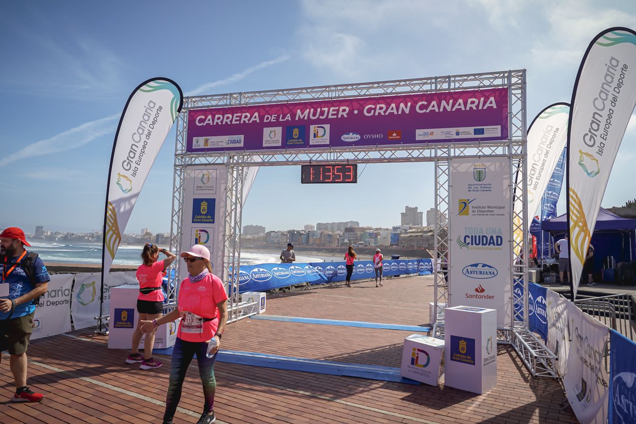 Las fotos de meta de la Carrera de la Mujer de Gran Canaria 12 13 04 15701 O