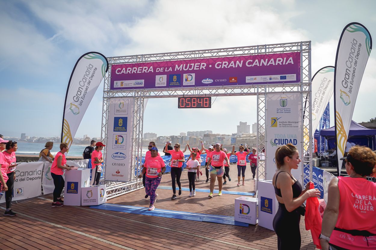 Las fotos de meta de la Carrera de la Mujer de Gran Canaria 11 57 59 15701 O
