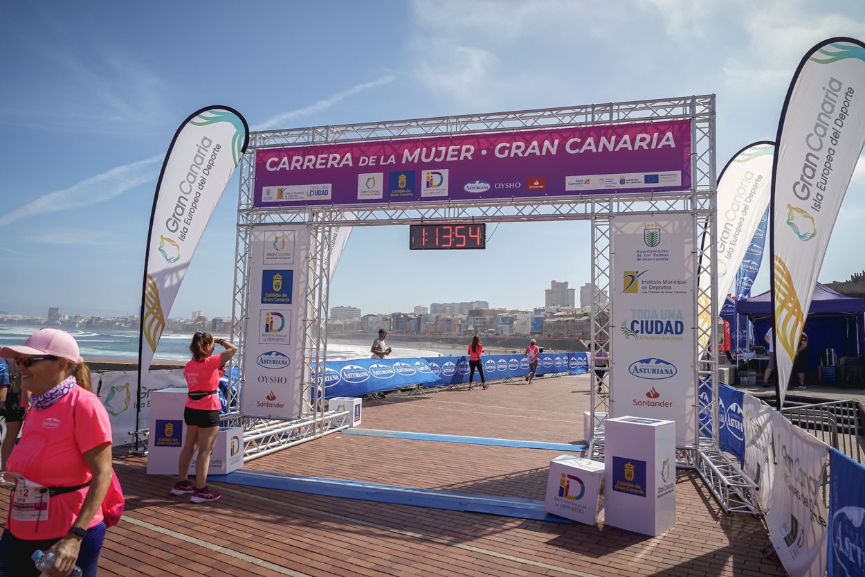 Las fotos de meta de la Carrera de la Mujer de Gran Canaria 12 13 05 15701 O
