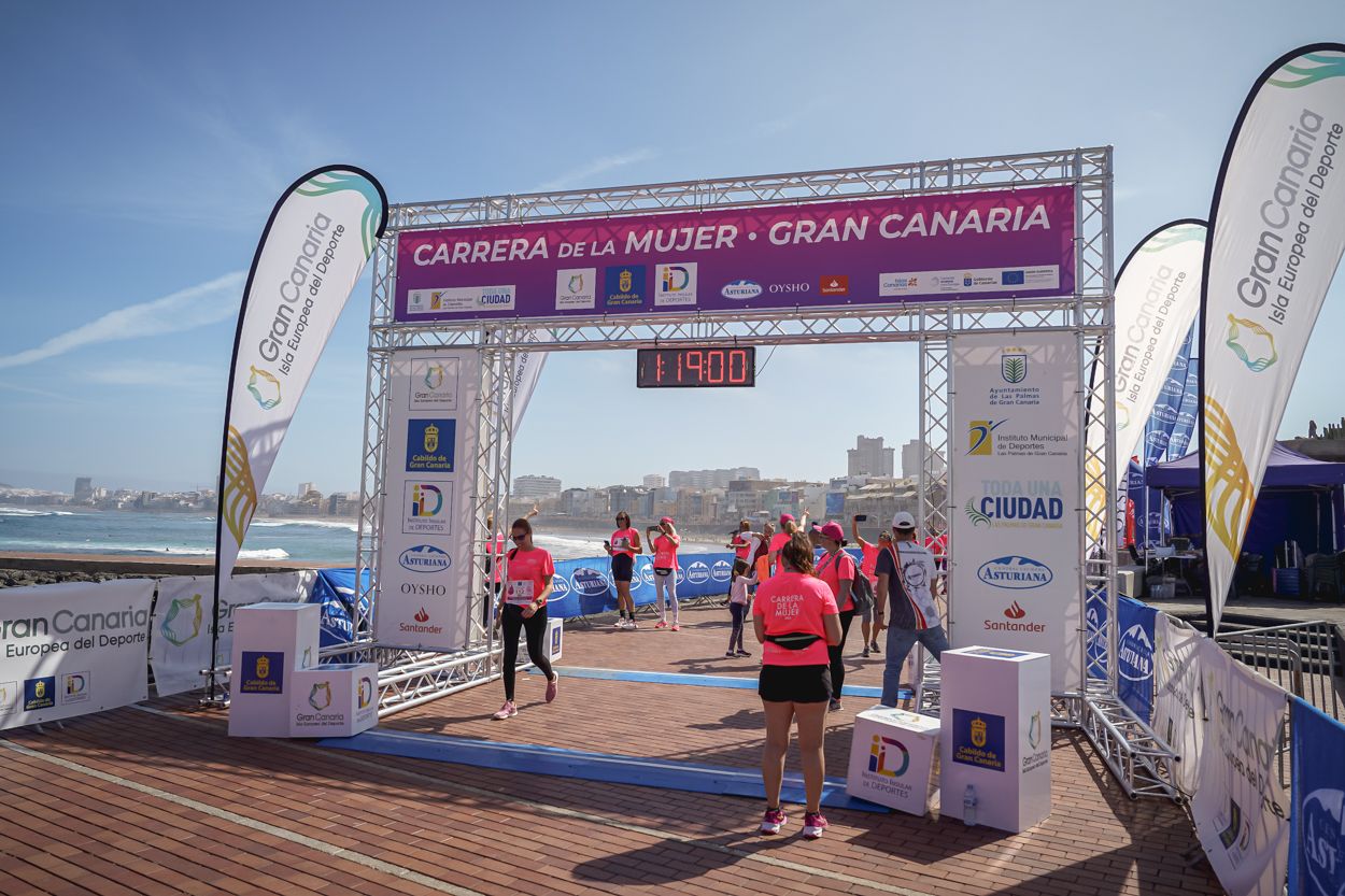 Las fotos de meta de la Carrera de la Mujer de Gran Canaria 12 18 11 15701 O