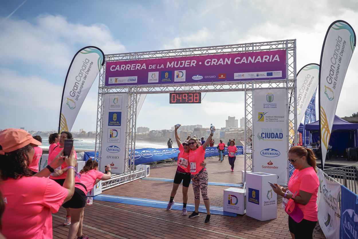 Las fotos de meta de la Carrera de la Mujer de Gran Canaria 11 48 49 15701 O