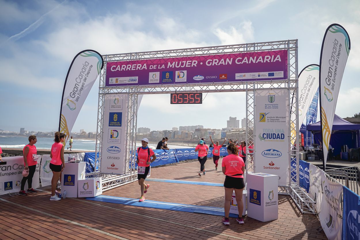 Las fotos de meta de la Carrera de la Mujer de Gran Canaria 11 53 06 15701 O