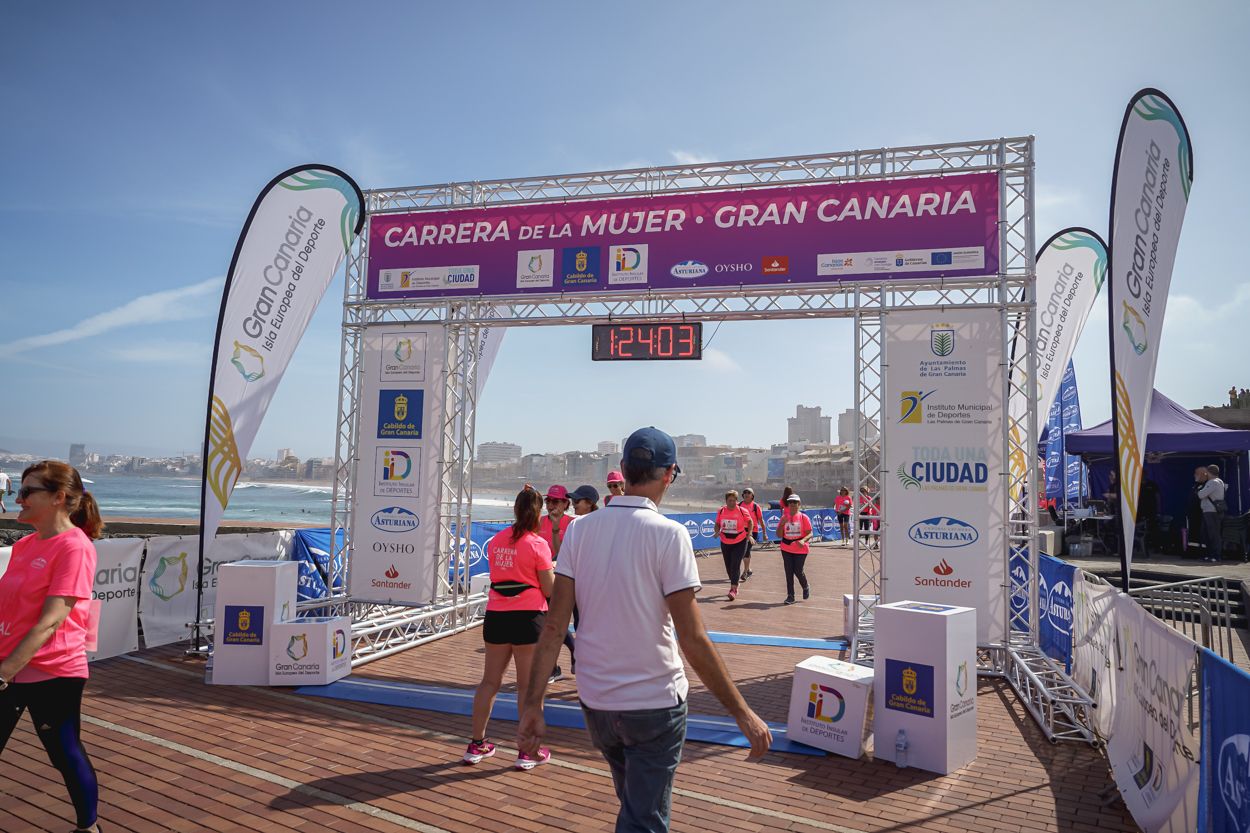 Las fotos de meta de la Carrera de la Mujer de Gran Canaria 12 23 14 15701 O