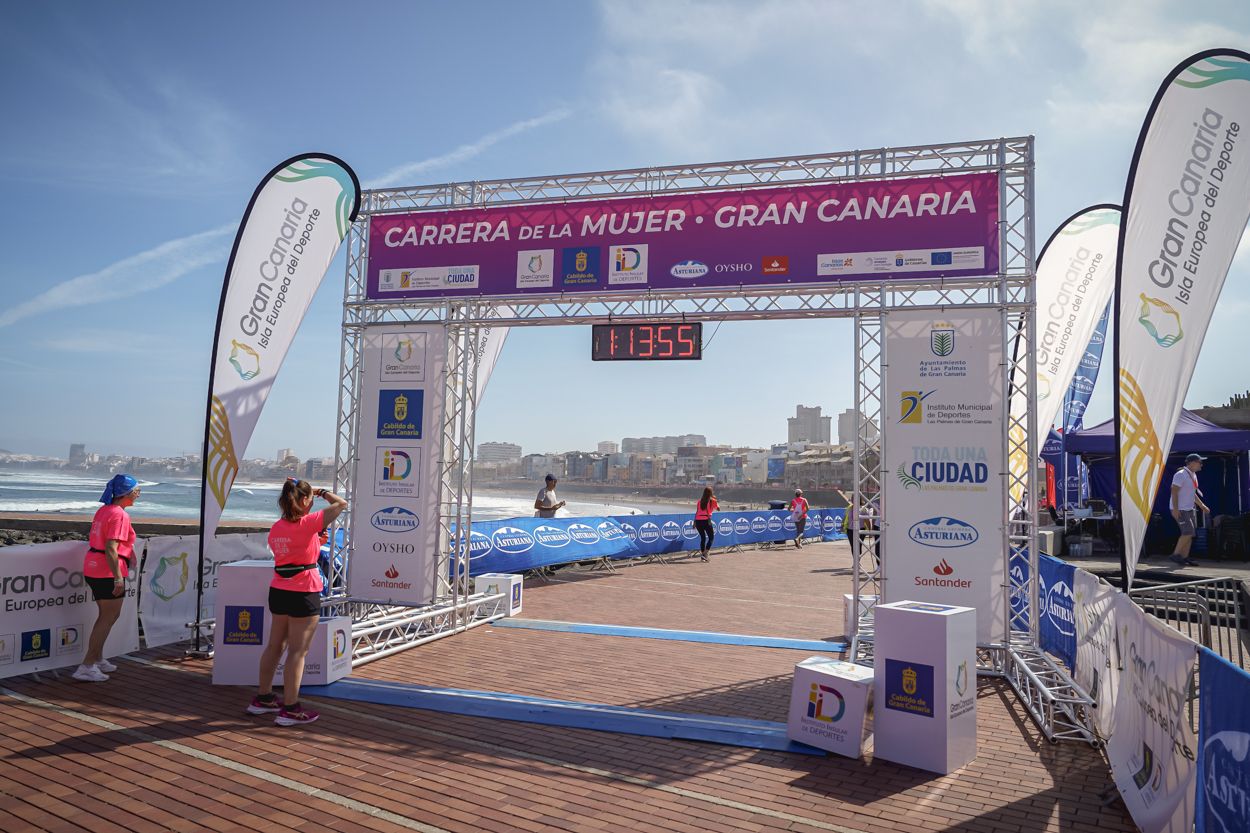Las fotos de meta de la Carrera de la Mujer de Gran Canaria 12 13 06 15701 O