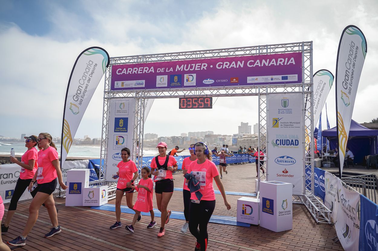 Las fotos de meta de la Carrera de la Mujer de Gran Canaria 11 35 10 15701 O