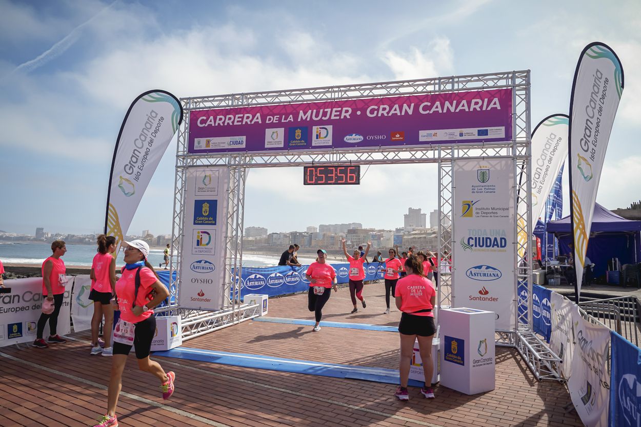 Las fotos de meta de la Carrera de la Mujer de Gran Canaria 11 53 07 15701 O