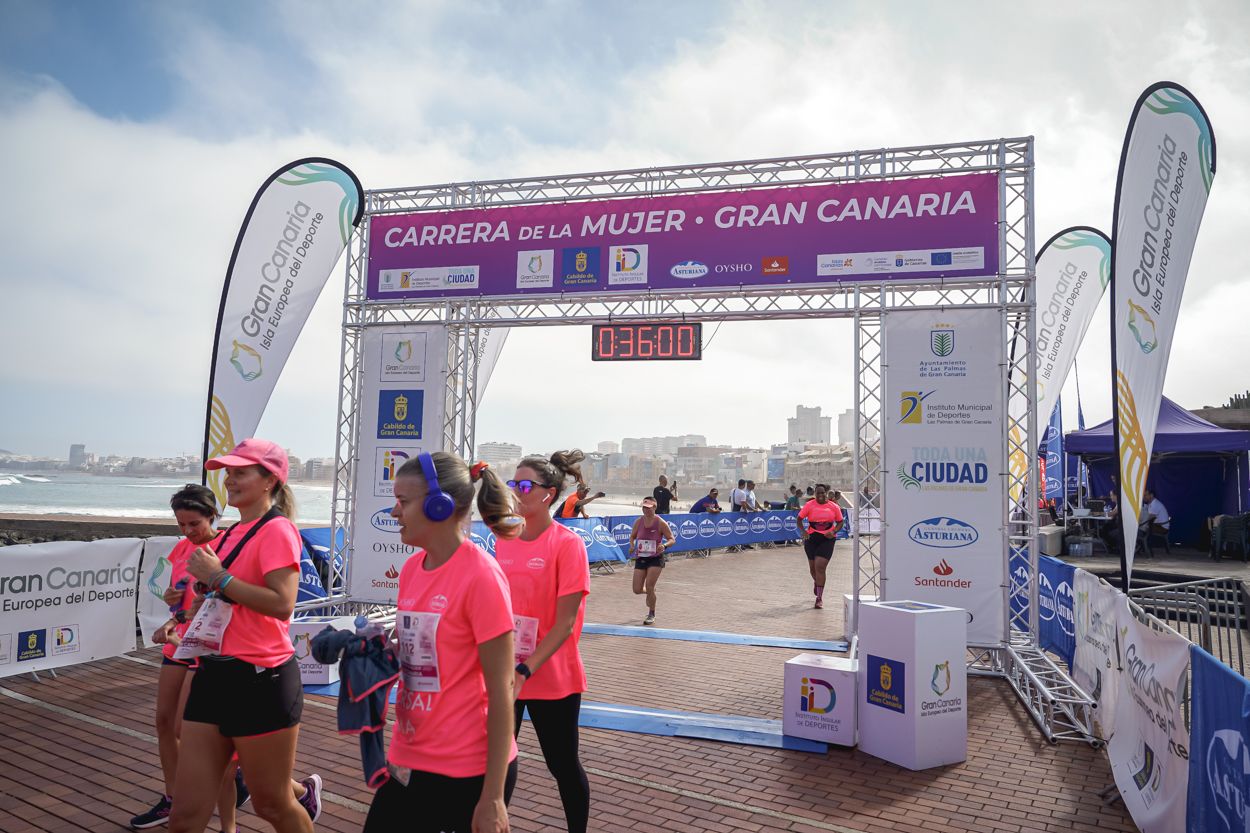 Las fotos de meta de la Carrera de la Mujer de Gran Canaria 11 35 11 15701 O