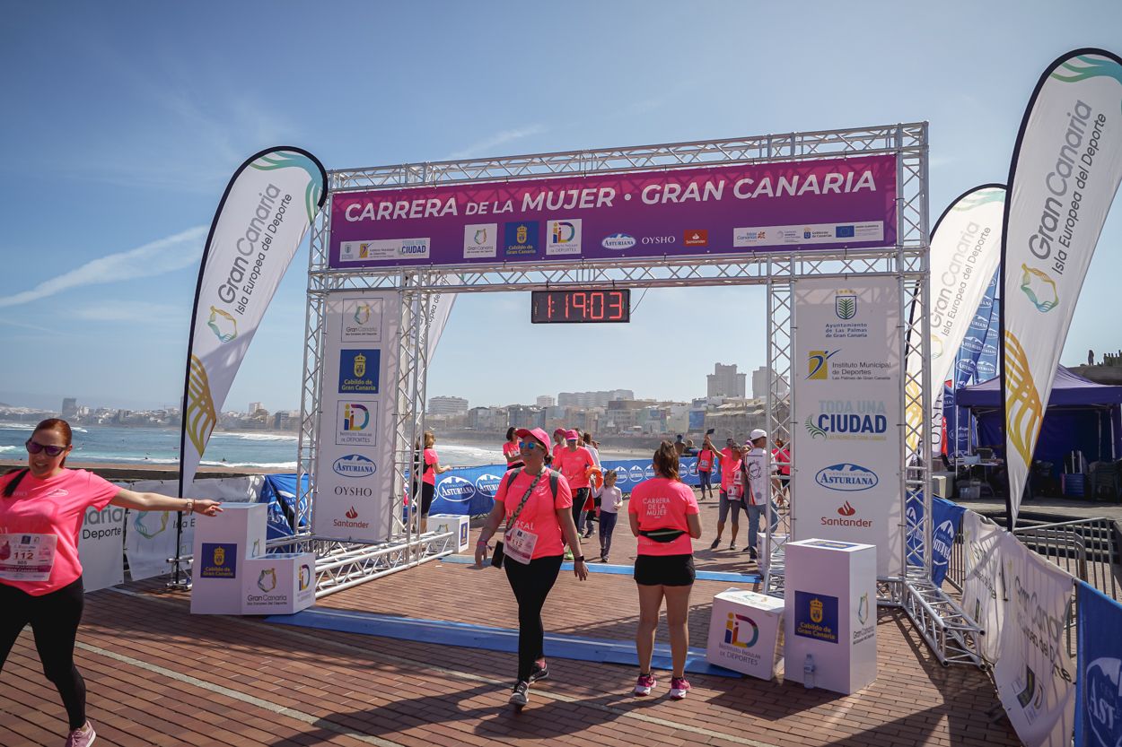 Las fotos de meta de la Carrera de la Mujer de Gran Canaria 12 18 14 15701 O