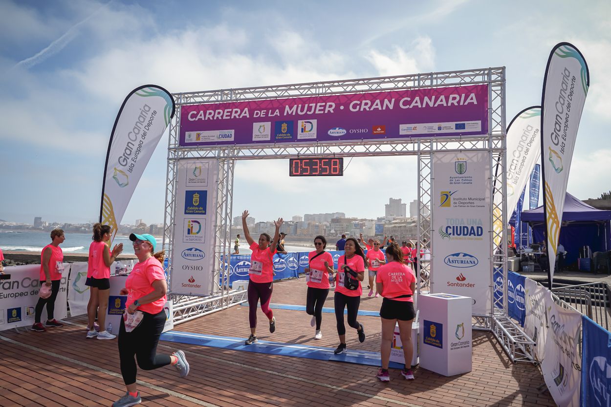 Las fotos de meta de la Carrera de la Mujer de Gran Canaria 11 53 09 15701 O