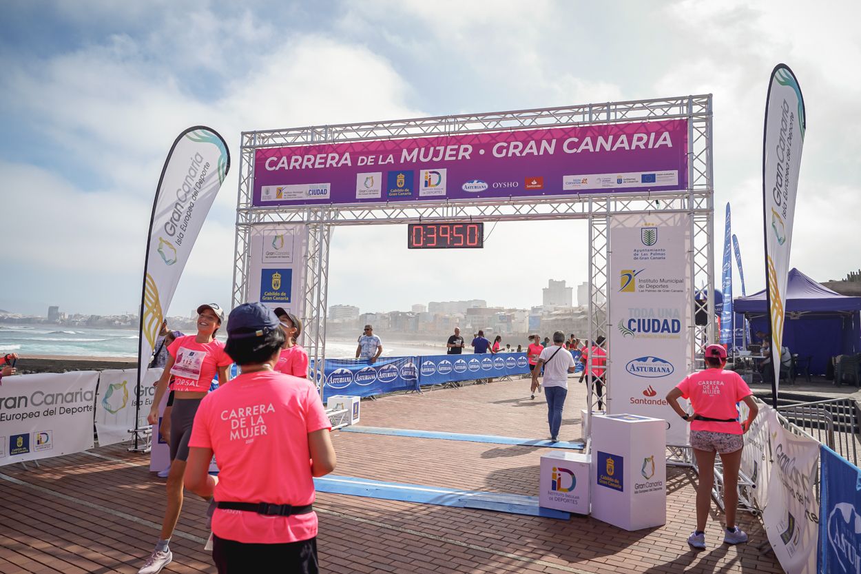 Las fotos de meta de la Carrera de la Mujer de Gran Canaria 11 39 01 15701 O