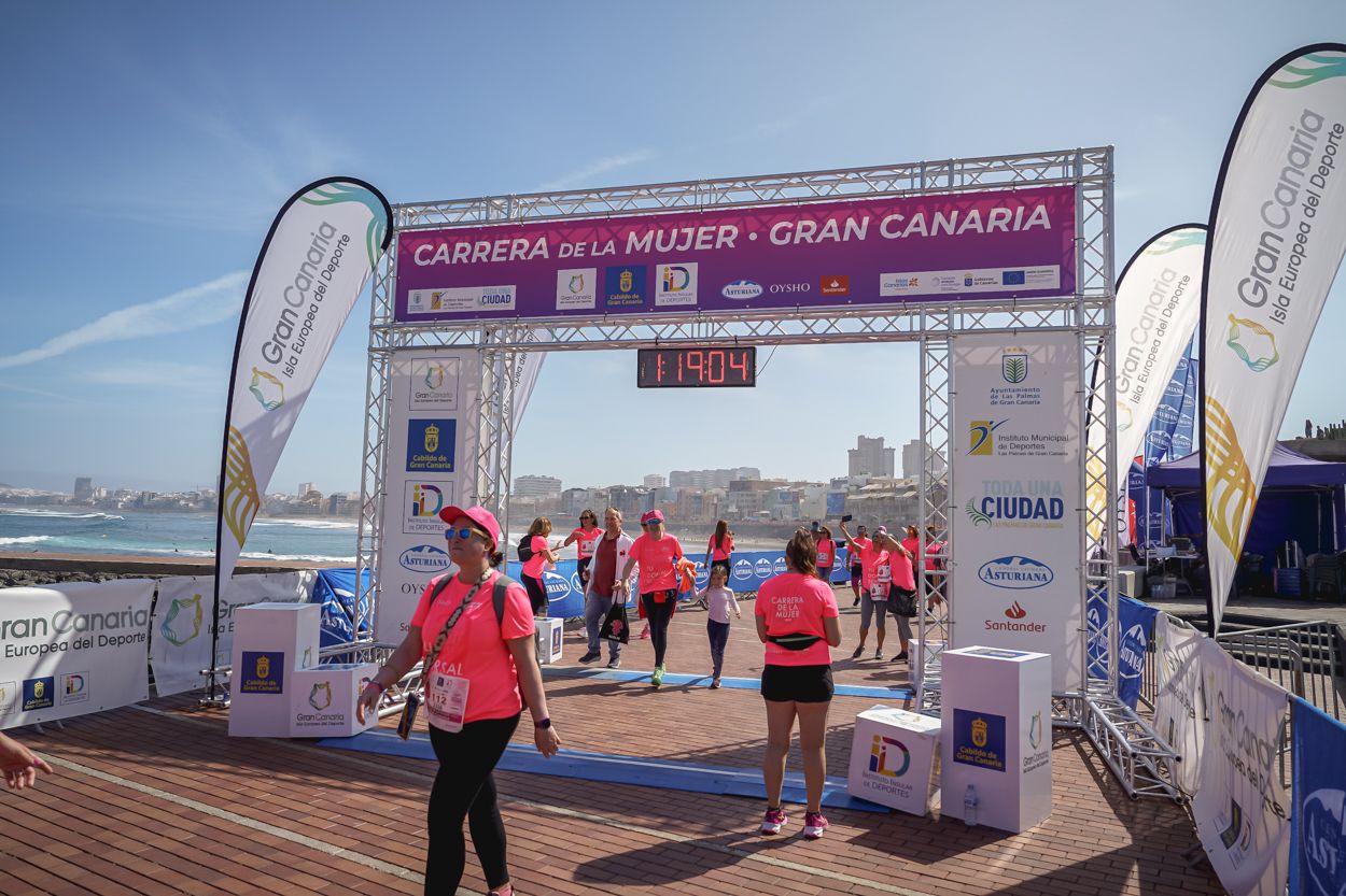 Las fotos de meta de la Carrera de la Mujer de Gran Canaria 12 18 15 15701 O