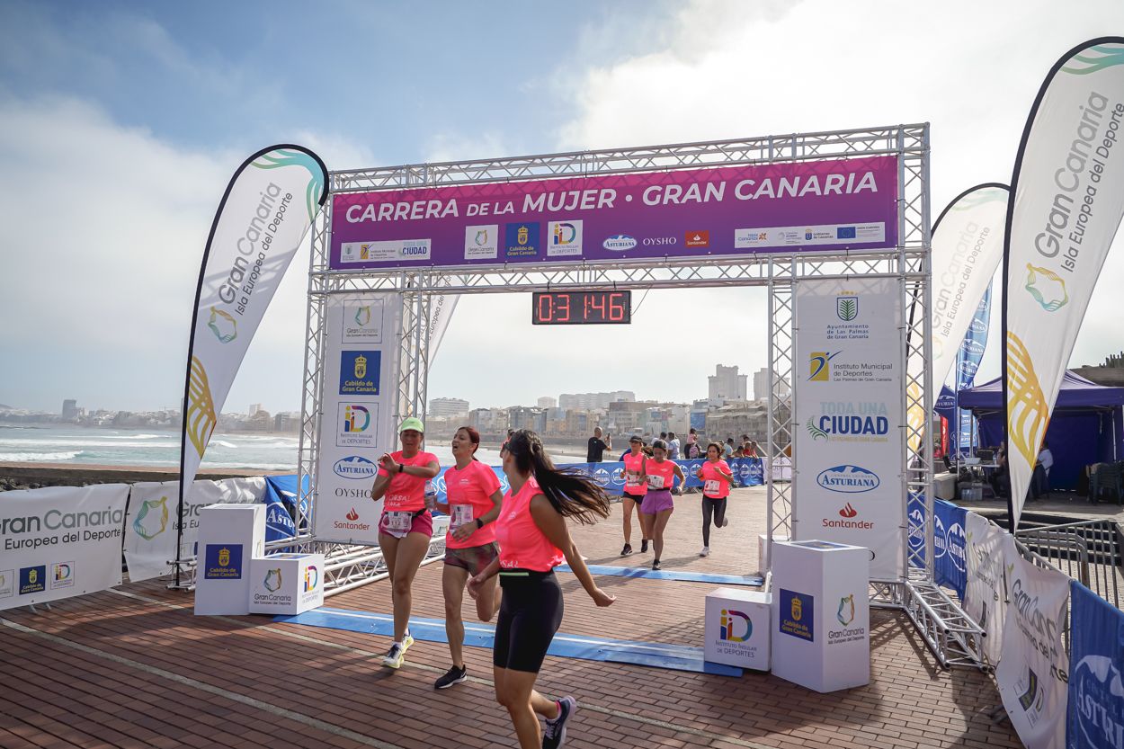 Las fotos de meta de la Carrera de la Mujer de Gran Canaria11 30 57 15701 O
