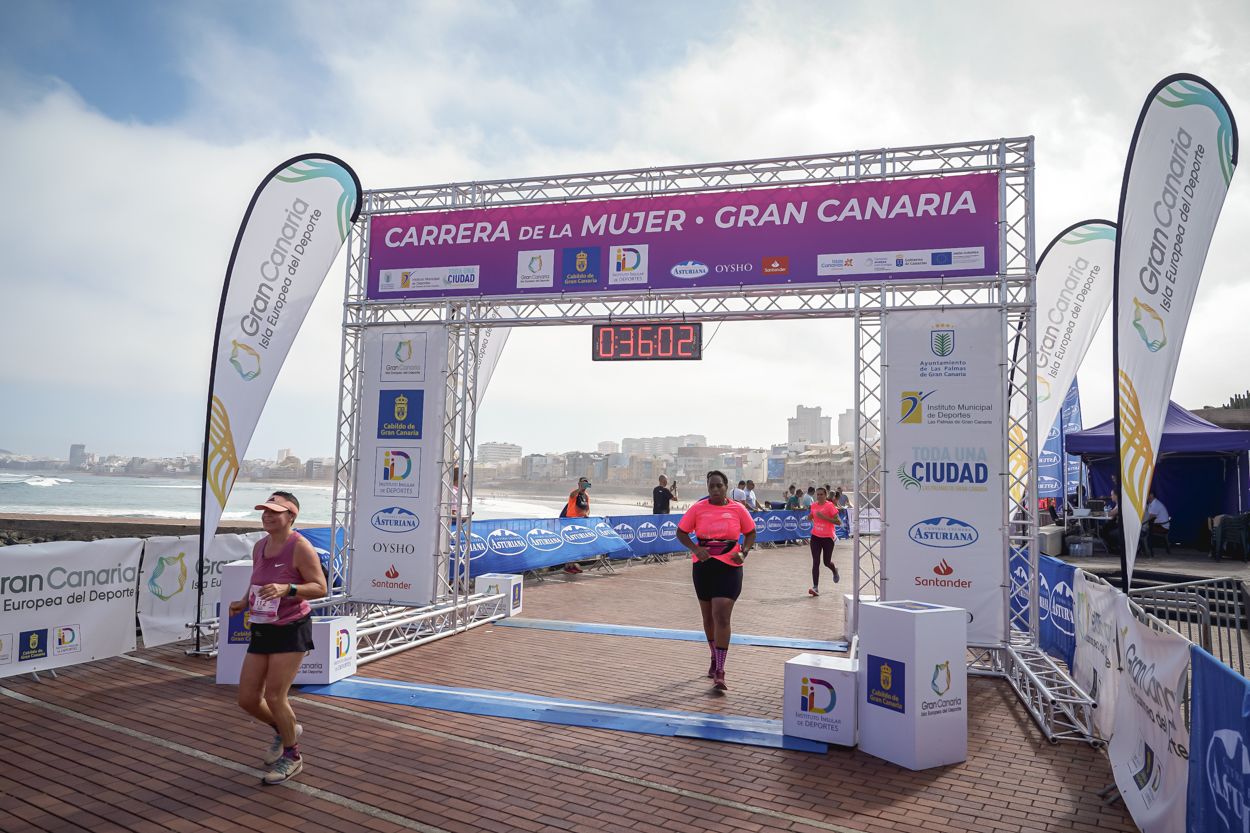 Las fotos de meta de la Carrera de la Mujer de Gran Canaria 11 35 13 15701 O