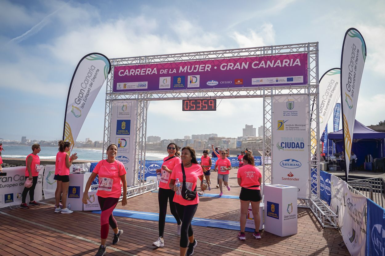 Las fotos de meta de la Carrera de la Mujer de Gran Canaria 11 53 10 15701 O