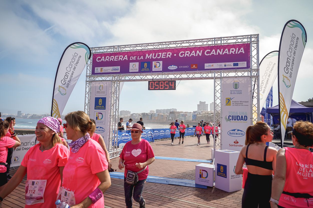 Las fotos de meta de la Carrera de la Mujer de Gran Canaria 11 58 05 15701 O
