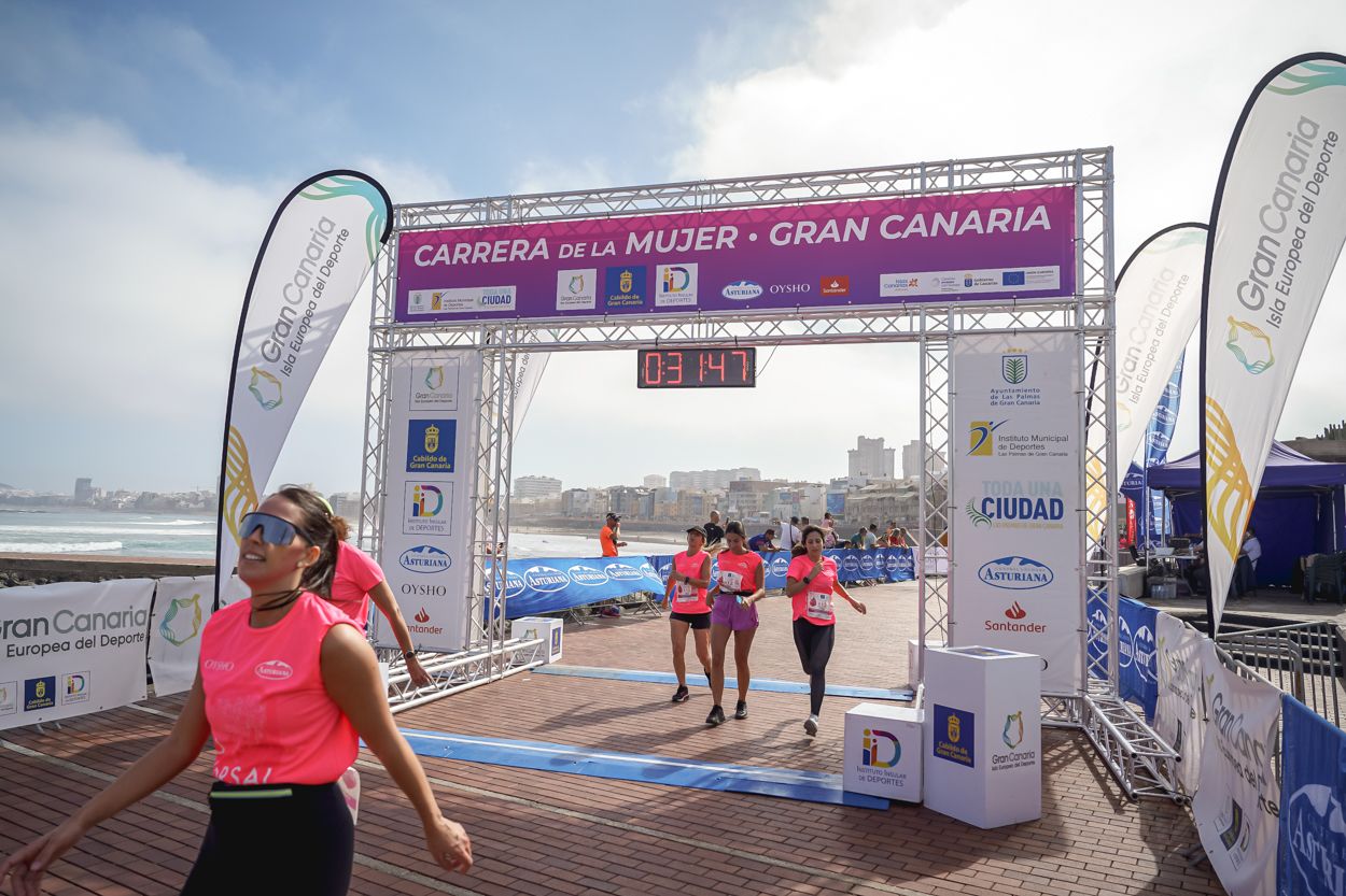 Las fotos de meta de la Carrera de la Mujer de Gran Canaria11 30 58 15701 O