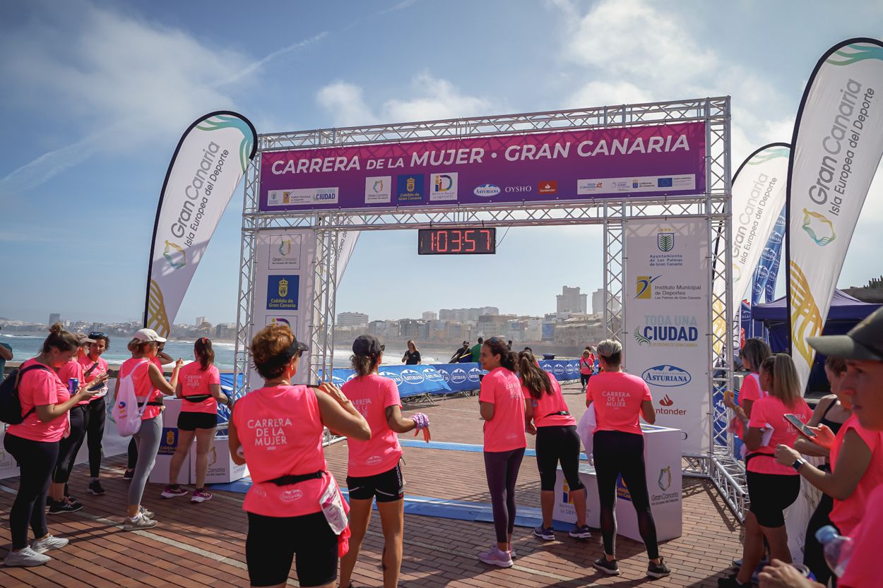 Las fotos de meta de la Carrera de la Mujer de Gran Canaria 12 03 08 15701 O