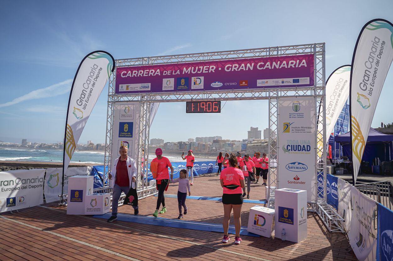 Las fotos de meta de la Carrera de la Mujer de Gran Canaria 12 18 17 15701 O