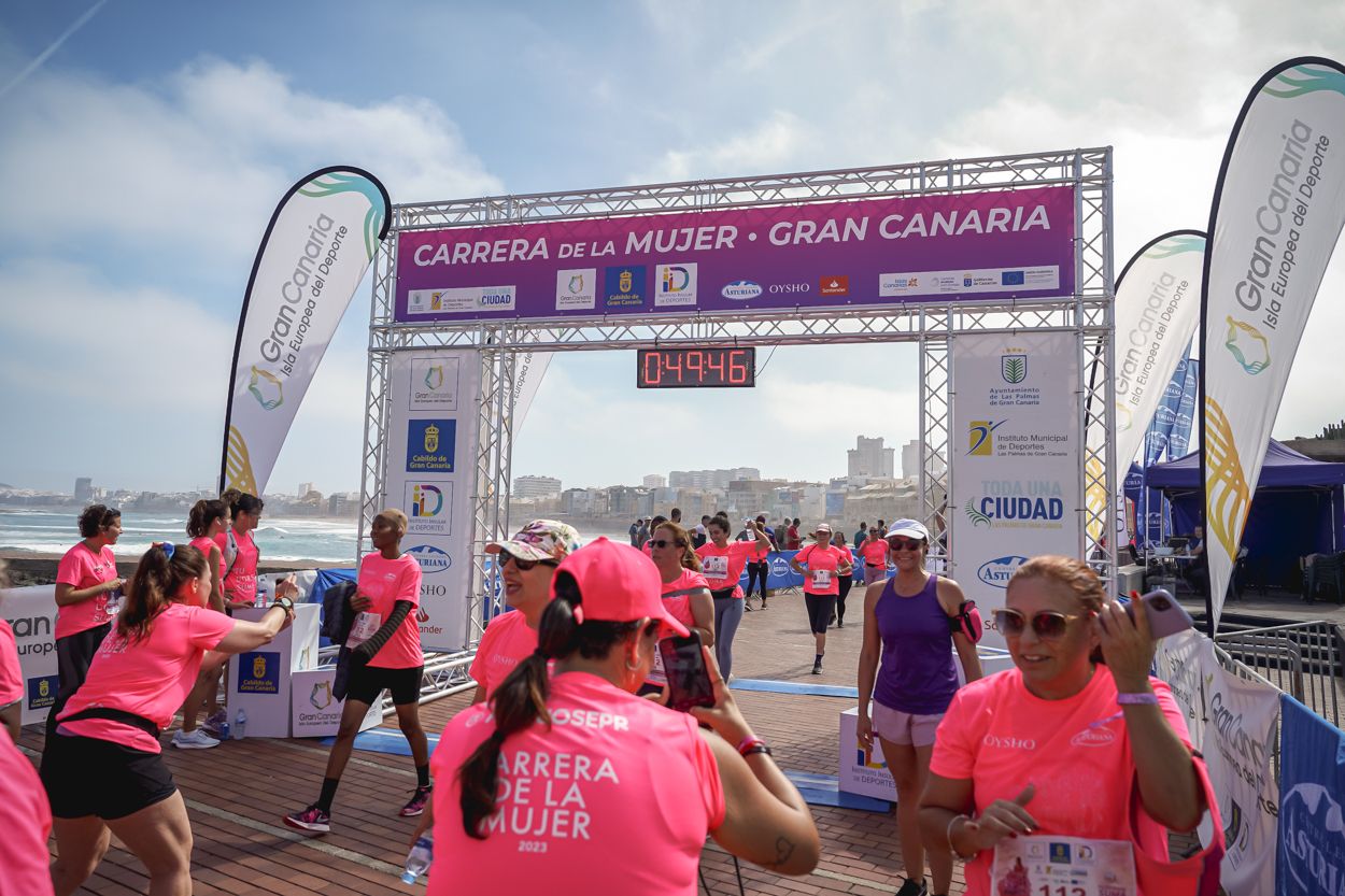 Las fotos de meta de la Carrera de la Mujer de Gran Canaria 11 48 57 15701 O