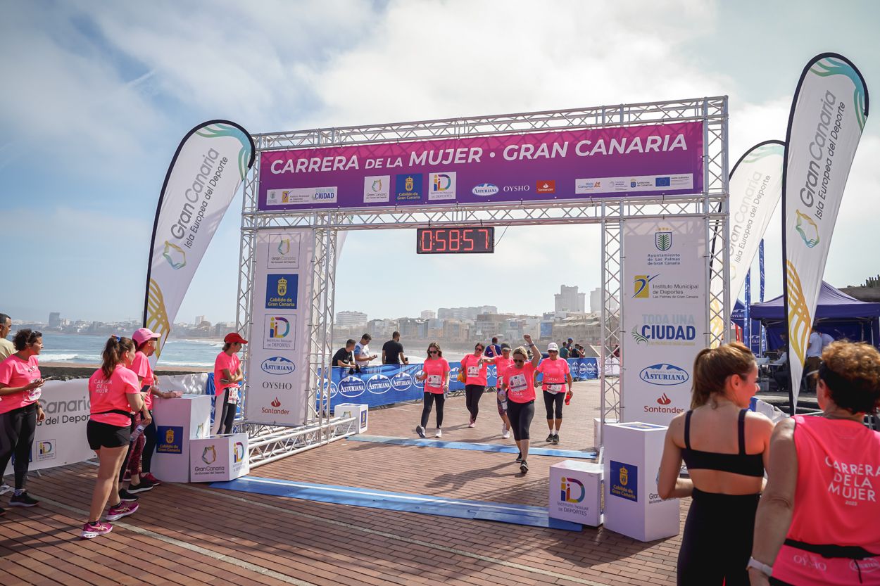 Las fotos de meta de la Carrera de la Mujer de Gran Canaria 11 58 08 15701 O