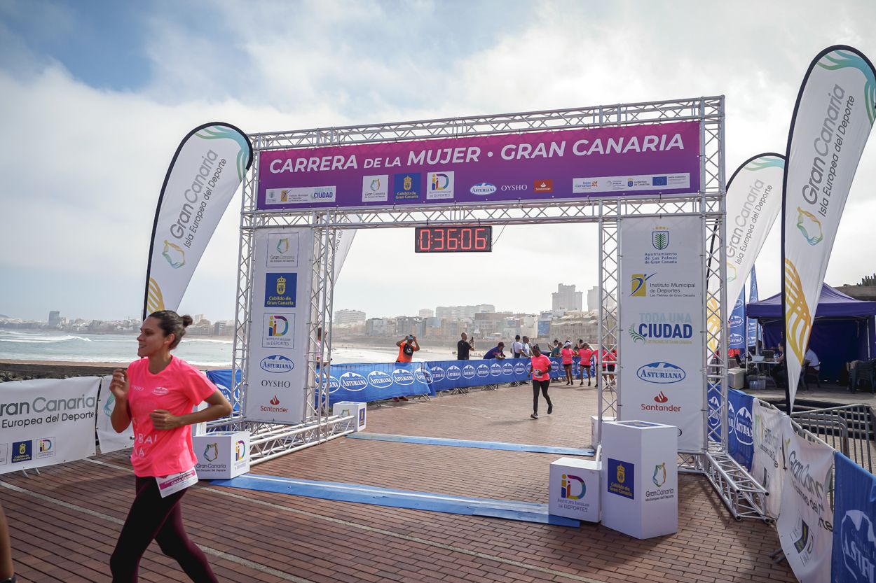 Las fotos de meta de la Carrera de la Mujer de Gran Canaria 11 35 17 15701 O