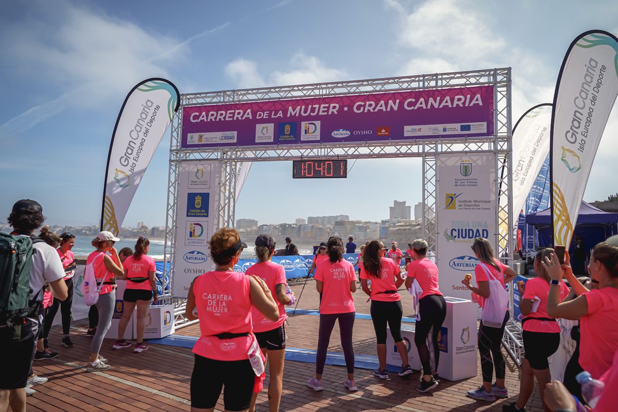Las fotos de meta de la Carrera de la Mujer de Gran Canaria 12 03 11 15701 O