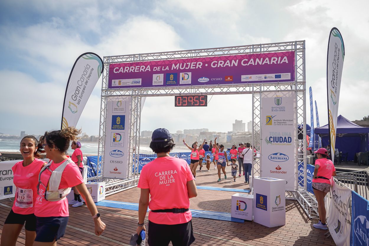 Las fotos de meta de la Carrera de la Mujer de Gran Canaria 11 39 06 15701 O