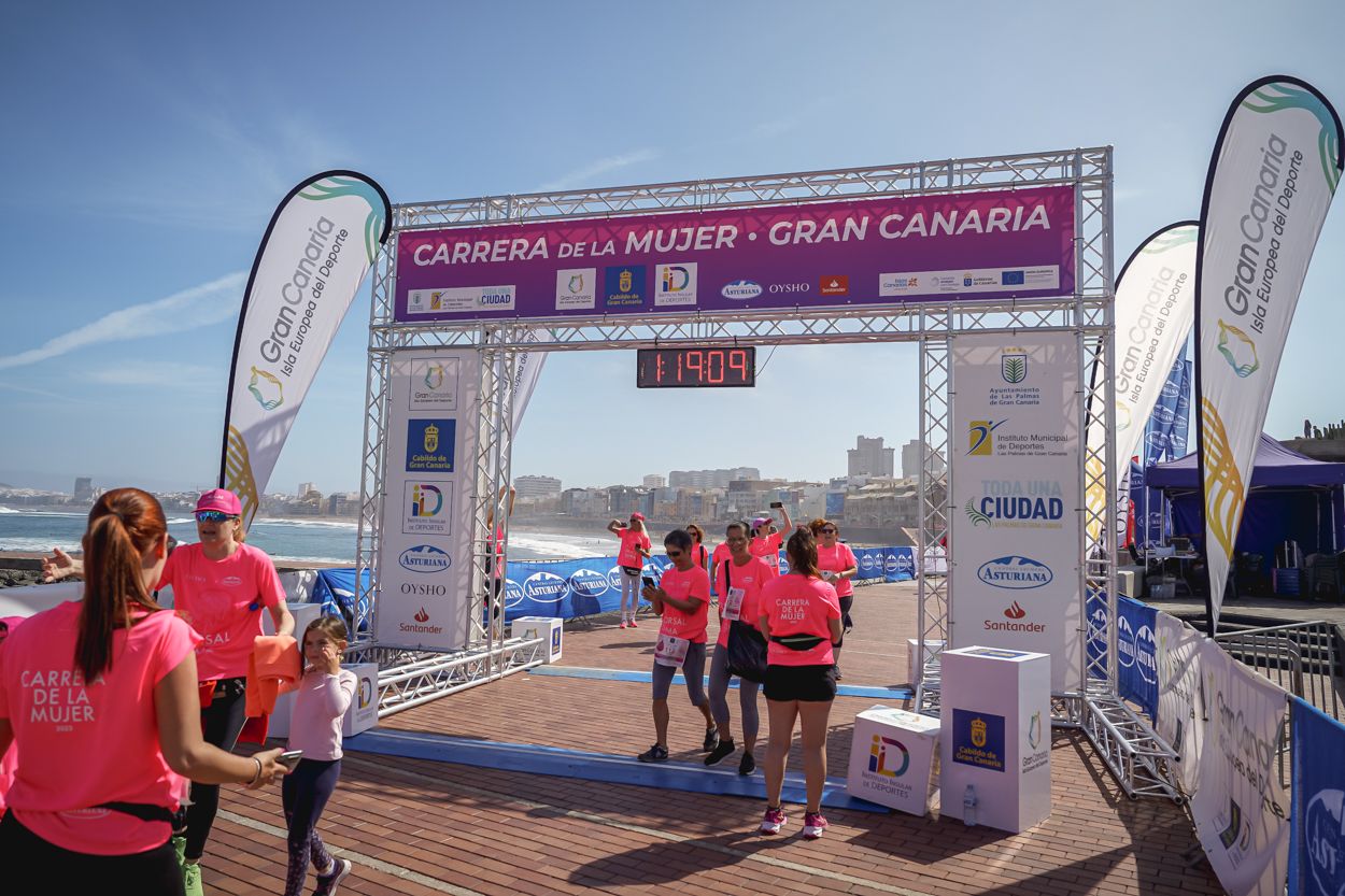 Las fotos de meta de la Carrera de la Mujer de Gran Canaria 12 18 20 15701 O