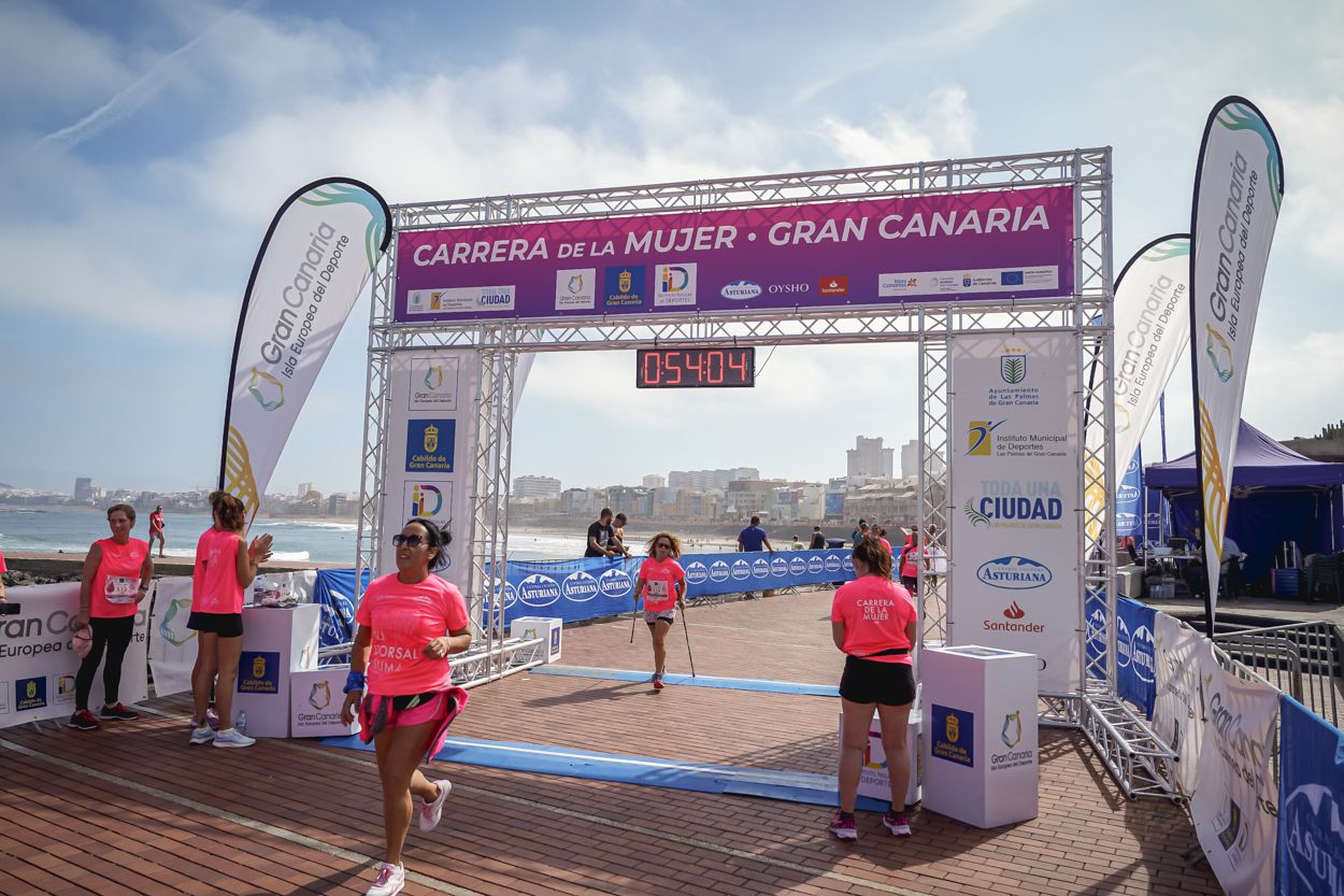 Las fotos de meta de la Carrera de la Mujer de Gran Canaria 11 53 15 15701 O