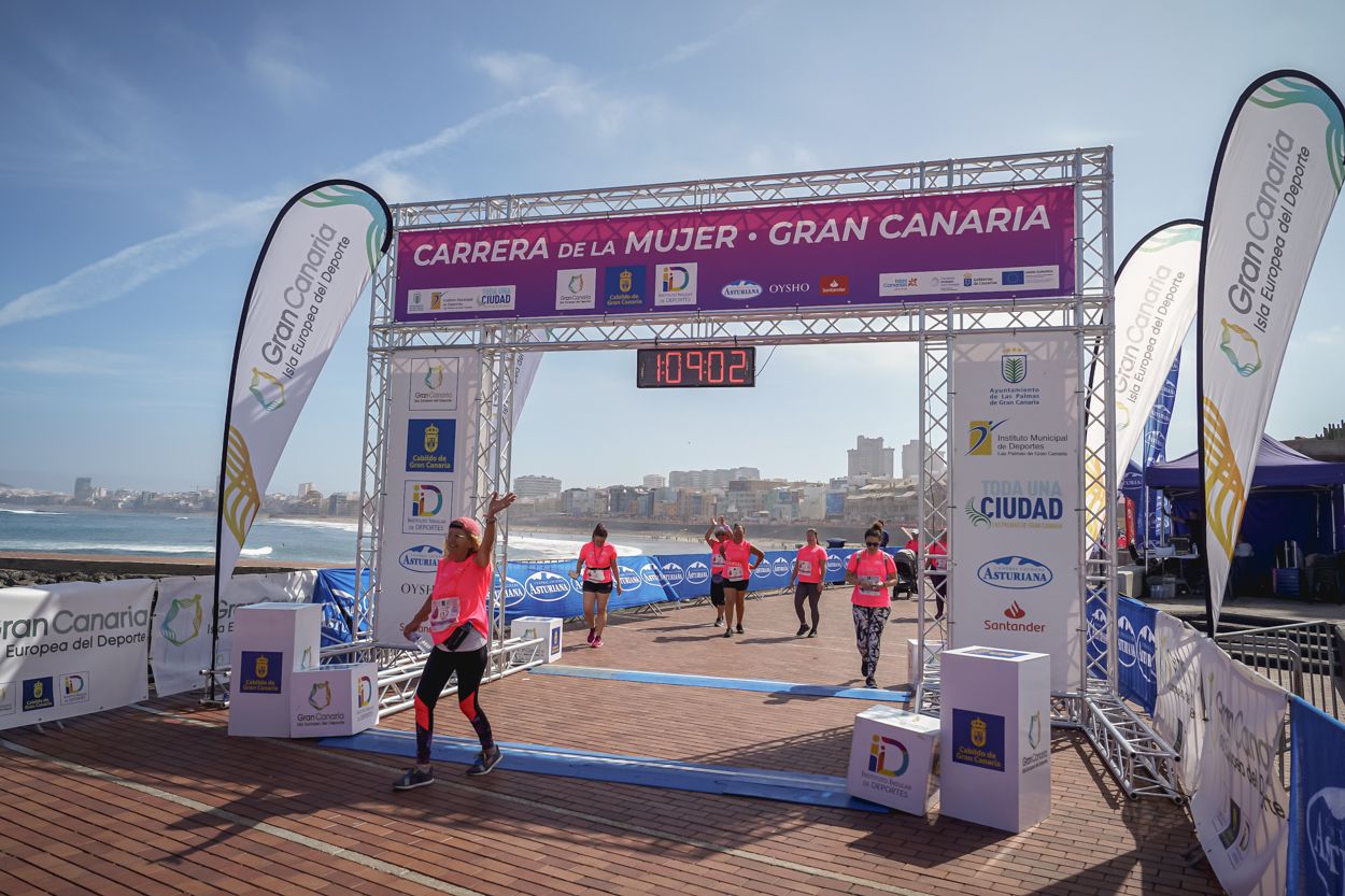Las fotos de meta de la Carrera de la Mujer de Gran Canaria 12 08 13 15701 O