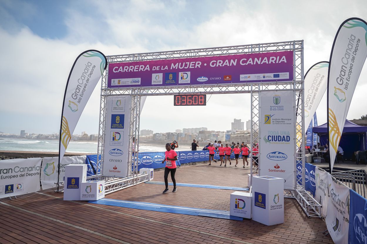 Las fotos de meta de la Carrera de la Mujer de Gran Canaria 11 35 19 15701 O