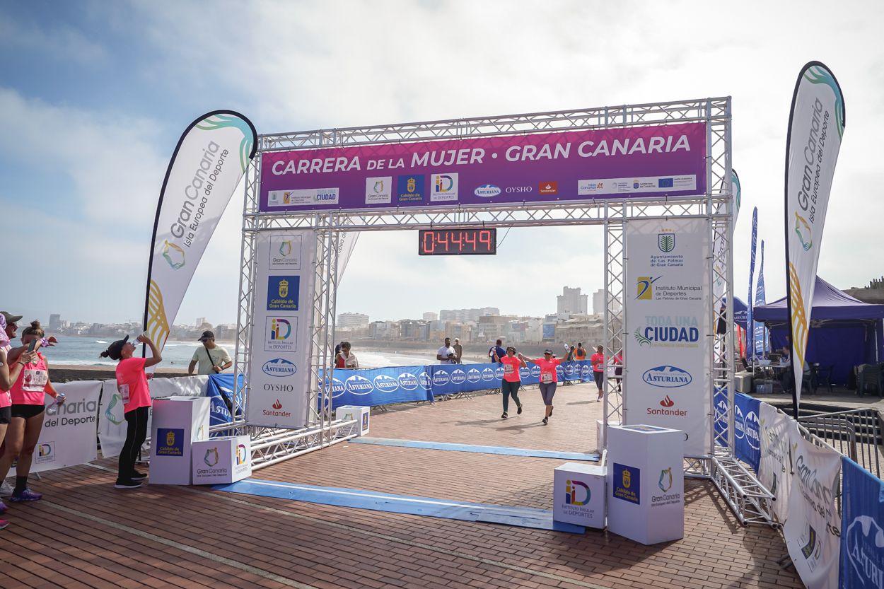 Las fotos de meta de la Carrera de la Mujer de Gran Canaria 11 44 00 15701 O