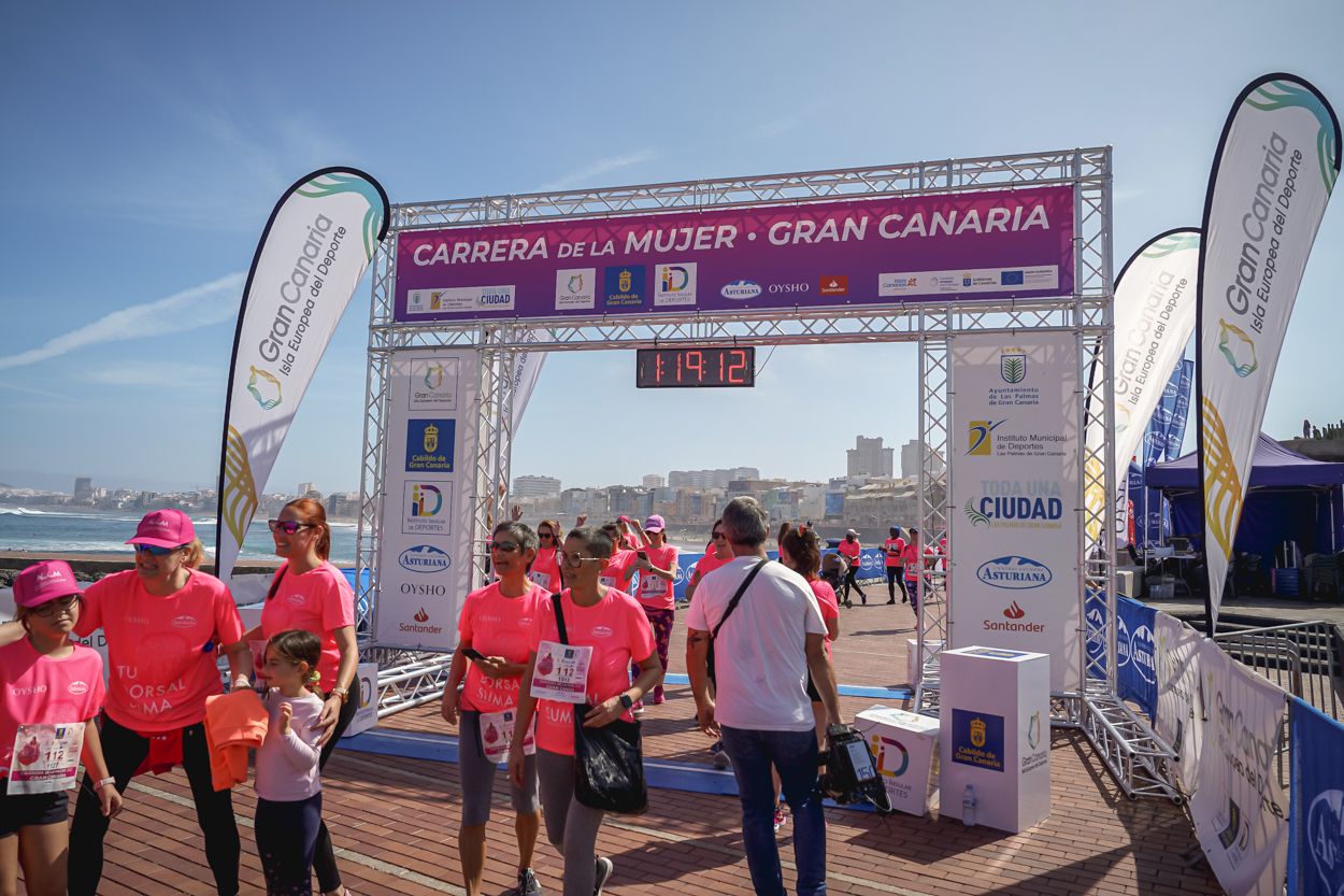Las fotos de meta de la Carrera de la Mujer de Gran Canaria 12 18 23 15701 O