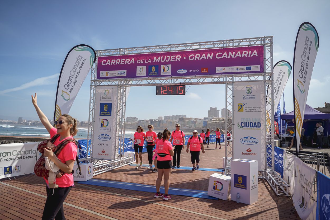 Las fotos de meta de la Carrera de la Mujer de Gran Canaria 12 23 26 15701 O