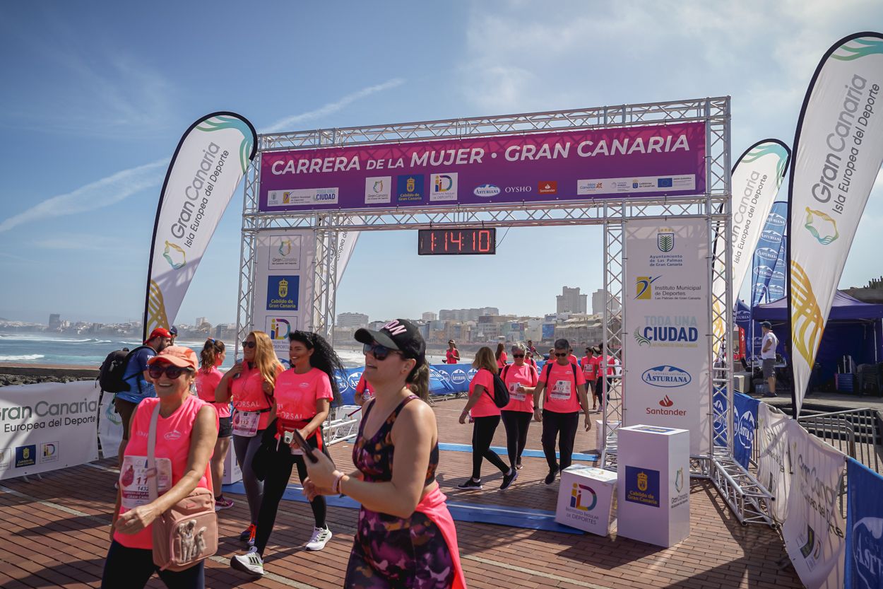 Las fotos de meta de la Carrera de la Mujer de Gran Canaria 12 13 21 15701 O