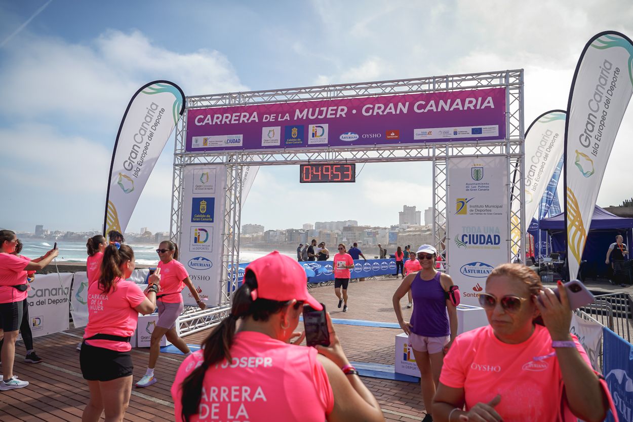 Las fotos de meta de la Carrera de la Mujer de Gran Canaria 11 49 04 15701 O