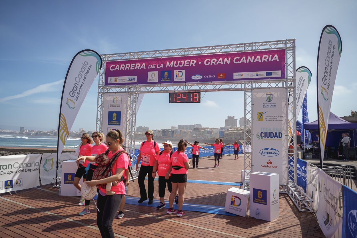 Las fotos de meta de la Carrera de la Mujer de Gran Canaria 12 23 29 15701 O