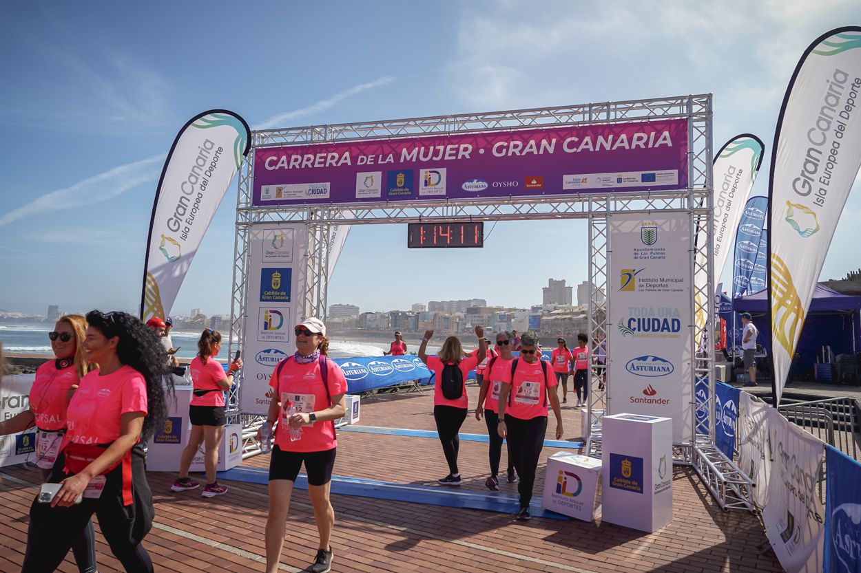 Las fotos de meta de la Carrera de la Mujer de Gran Canaria 12 13 22 15701 O
