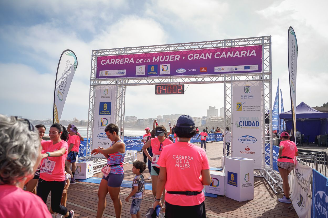 Las fotos de meta de la Carrera de la Mujer de Gran Canaria 11 39 13 15701 O