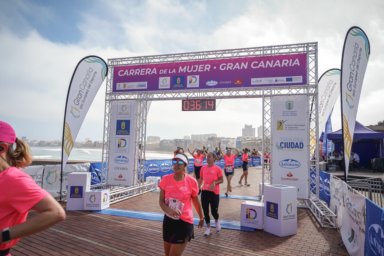 Las fotos de meta de la Carrera de la Mujer de Gran Canaria 11 35 25 15701 O
