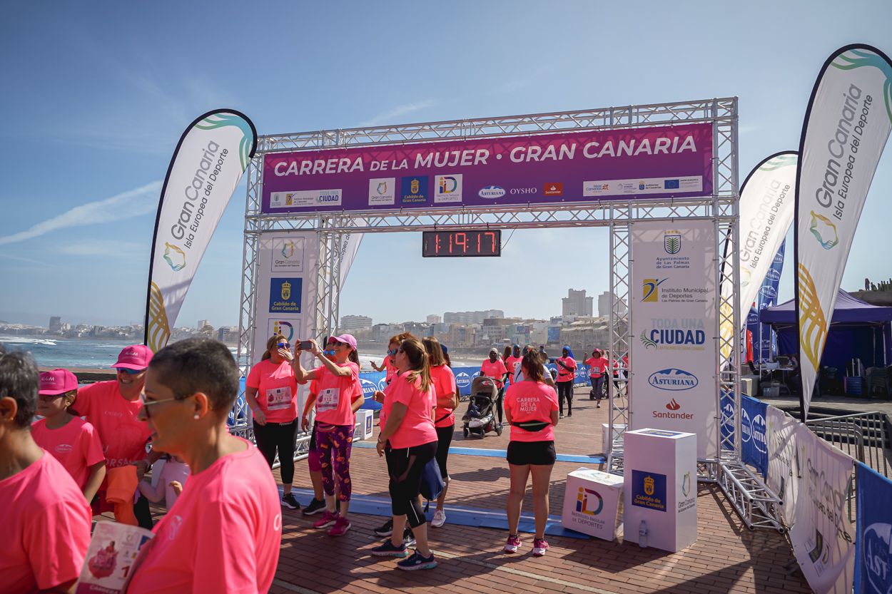 Las fotos de meta de la Carrera de la Mujer de Gran Canaria 12 18 28 15701 O