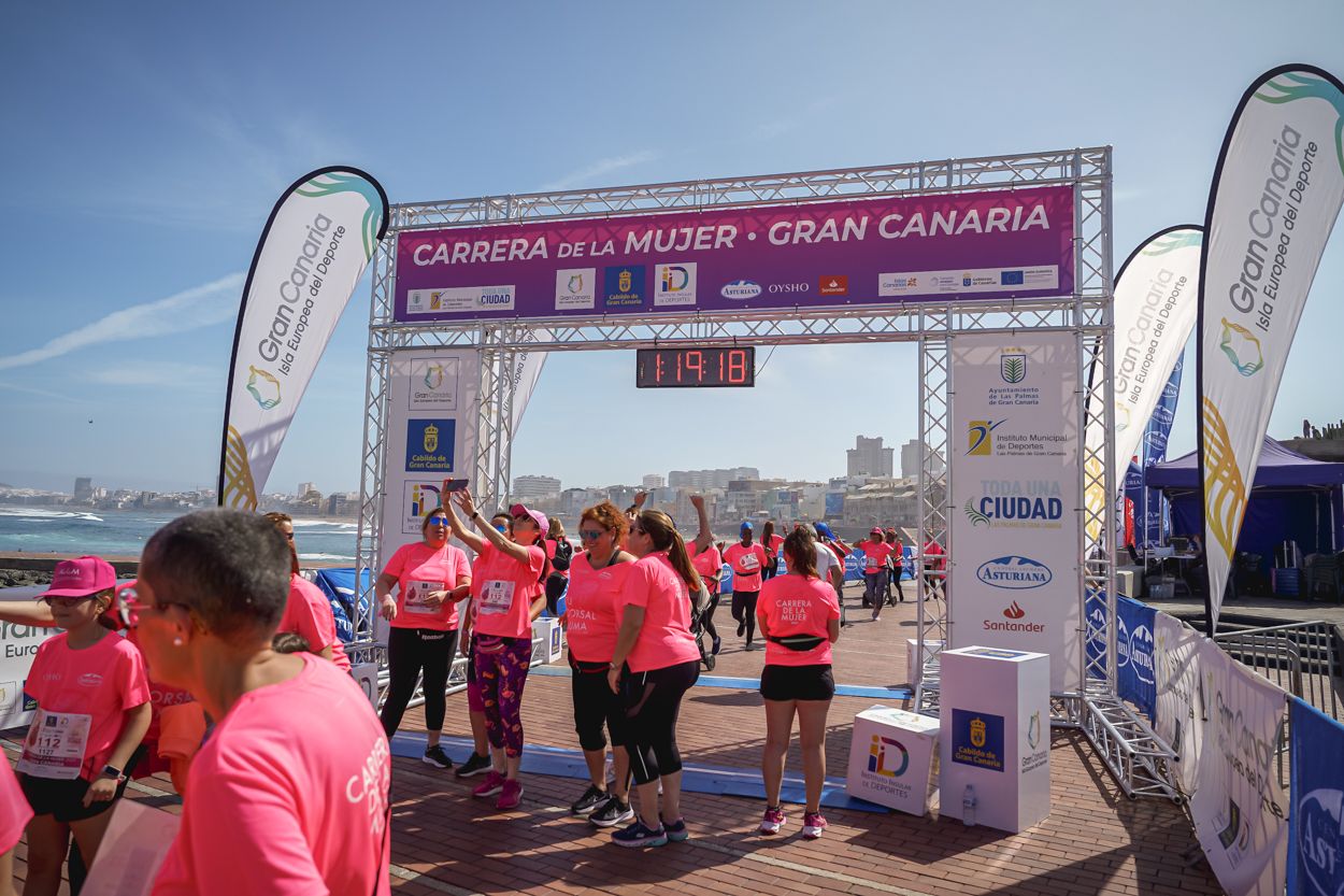 Las fotos de meta de la Carrera de la Mujer de Gran Canaria 12 18 29 15701 O