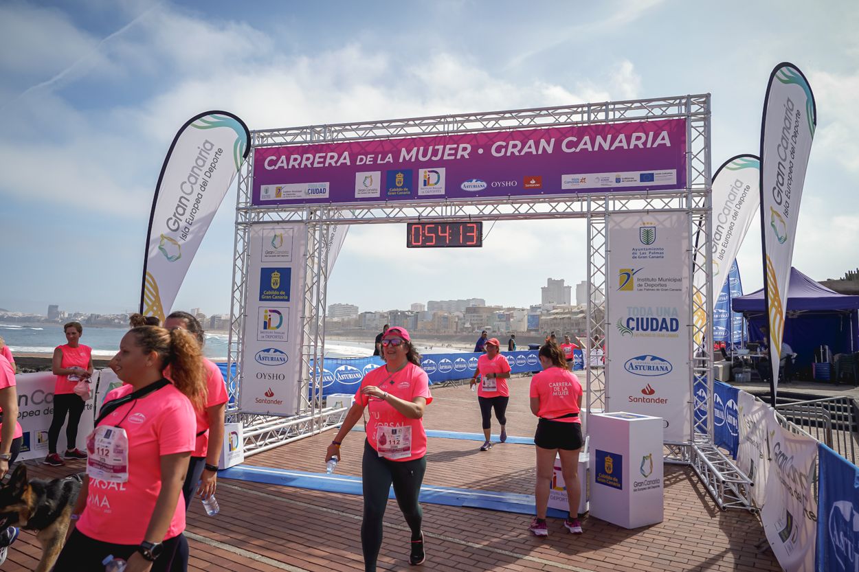 Las fotos de meta de la Carrera de la Mujer de Gran Canaria 11 53 24 15701 O