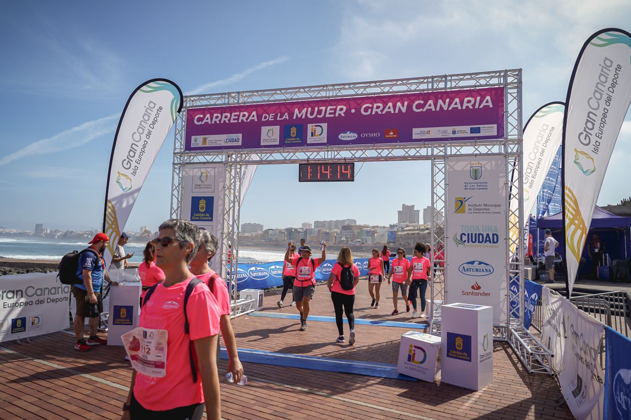 Las fotos de meta de la Carrera de la Mujer de Gran Canaria 12 13 25 15701 O